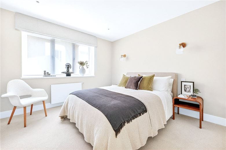 2 bedroom flat, Thurloe Place Mews, South Kensington SW7 - Available