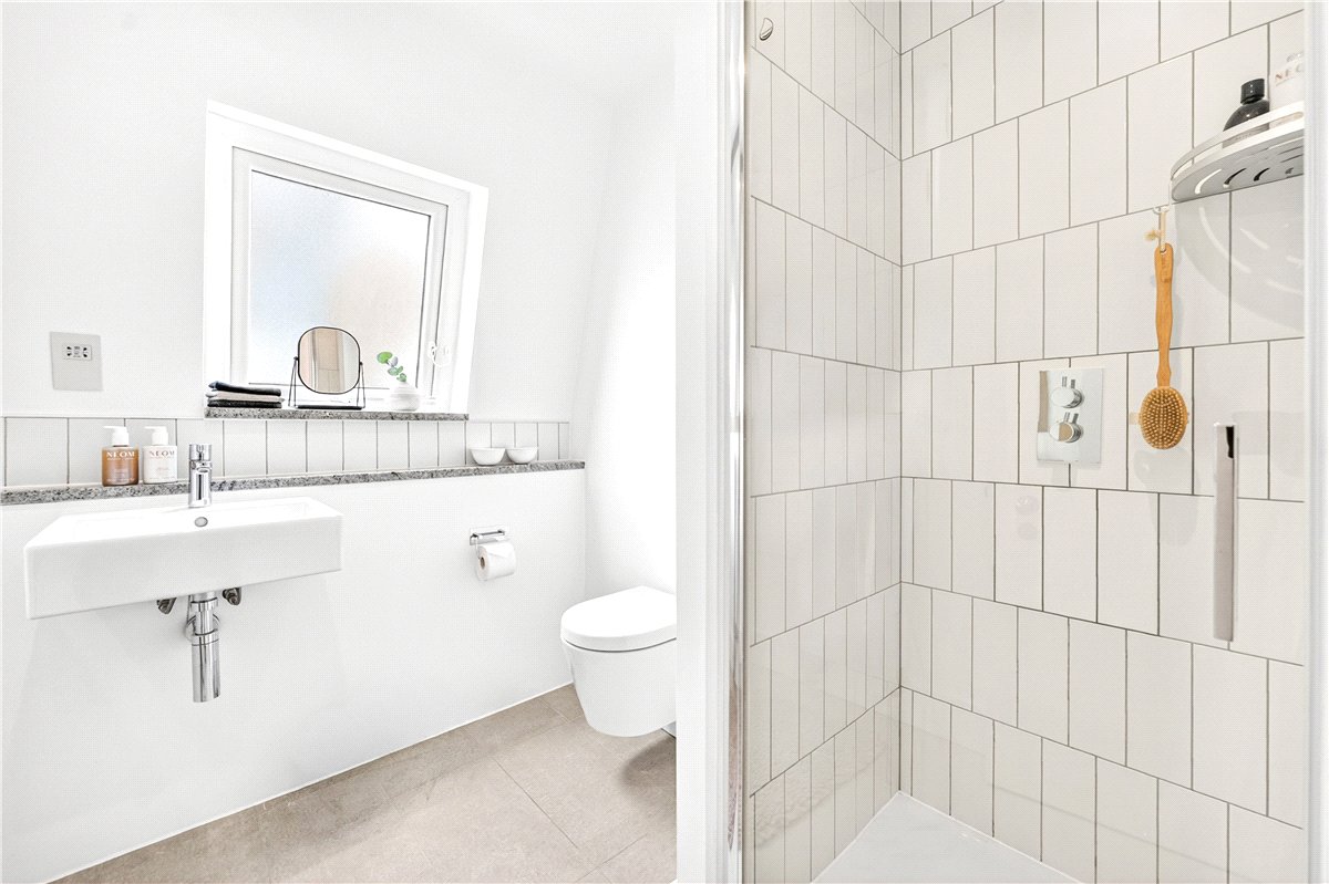 2 bedroom flat, Thurloe Place Mews, South Kensington SW7 - Available