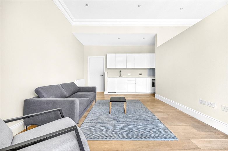 1 bedroom flat, Egerton Gardens Mews, Knightsbridge SW3 - Available