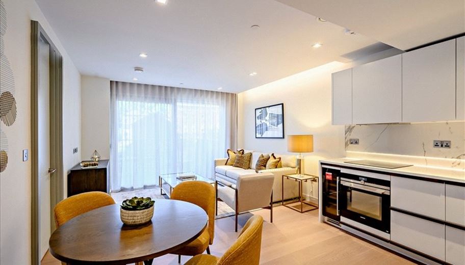 1 bedroom flat, Edgware Road, London W2 - Available