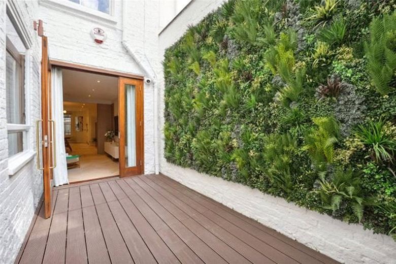 3 bedroom maisonette, Cornwall Gardens, South Kensington SW7 - Available