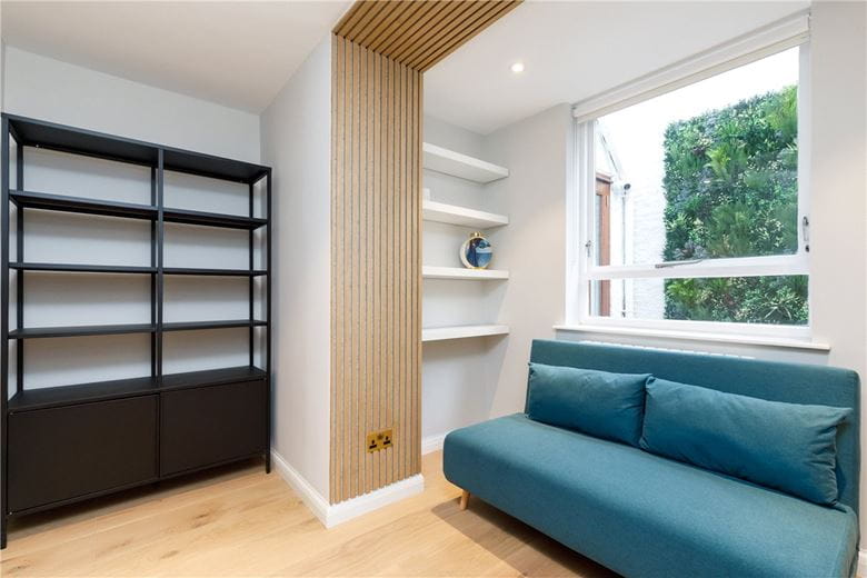 3 bedroom maisonette, Cornwall Gardens, South Kensington SW7 - Available