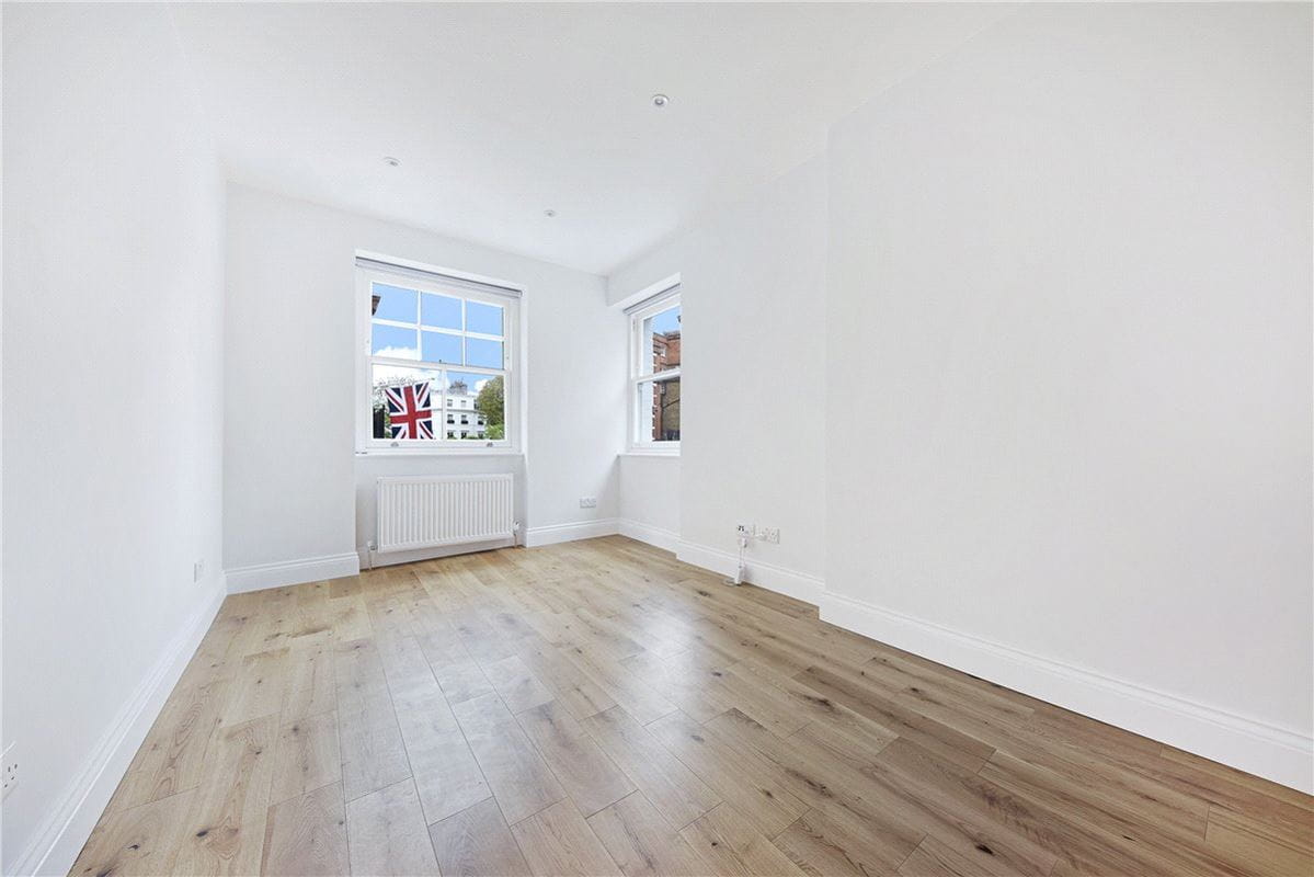 1 bedroom flat, 5 Egerton Terrace, Knightsbridge SW3 - Available