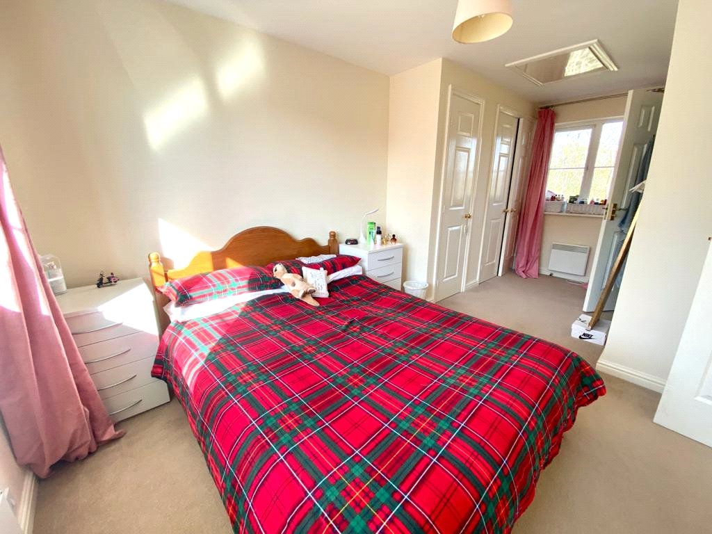 3 bedroom house, Smiths Close, Pewsey SN9 - Available