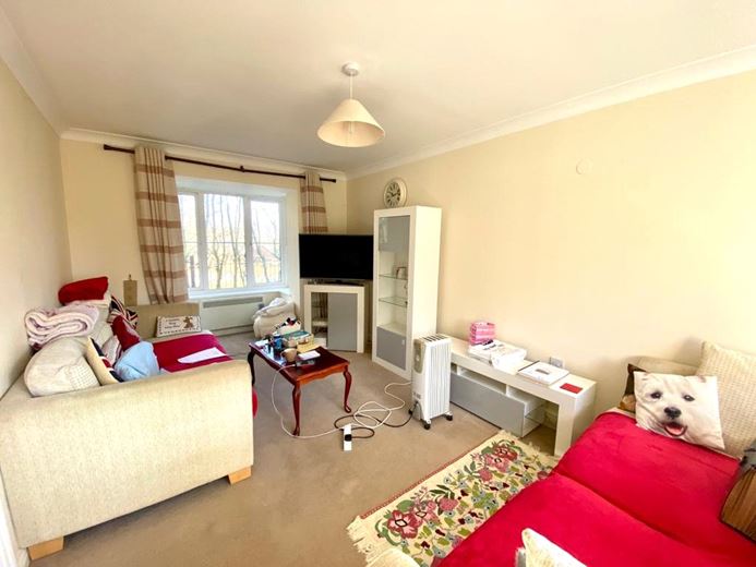 3 bedroom house, Smiths Close, Pewsey SN9 - Available