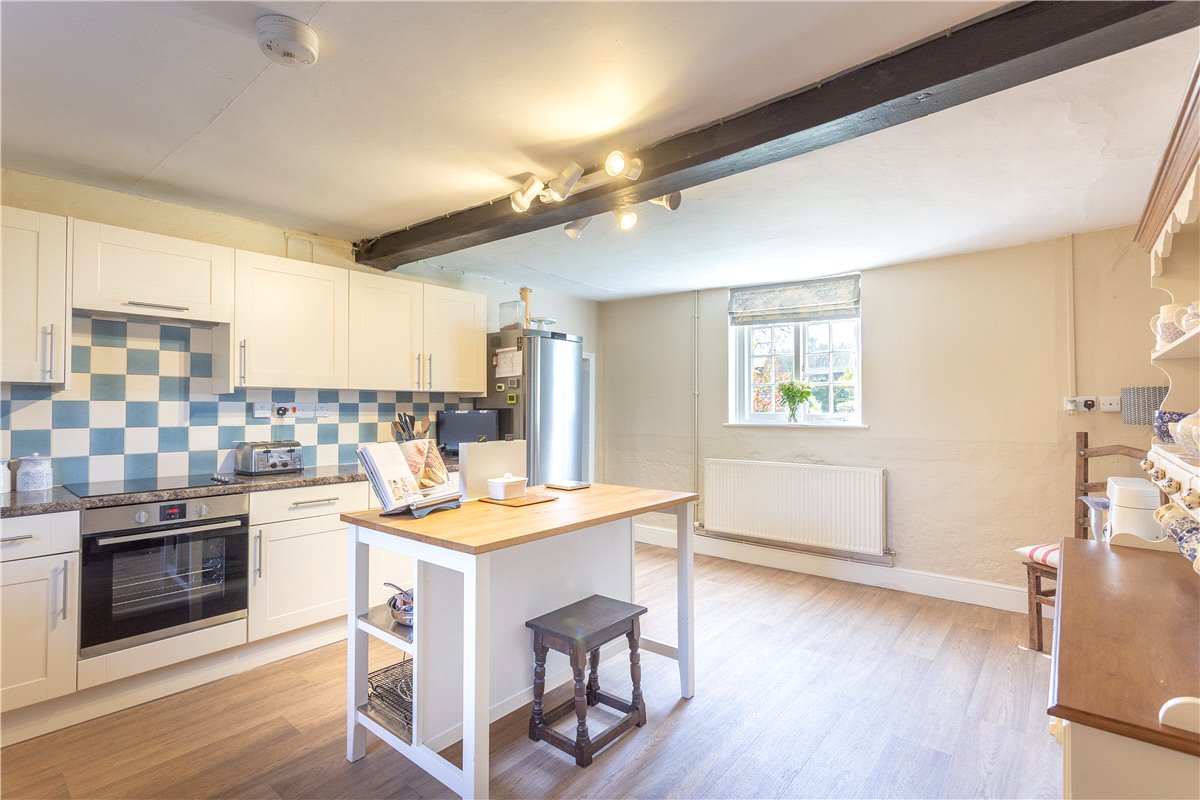 3 bedroom house, Standen Estate, Hungerford RG17 - Let Agreed