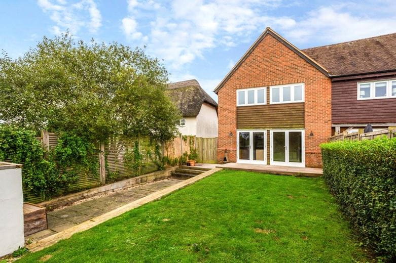 3 bedroom house, Pewsey Road, Rushall SN9