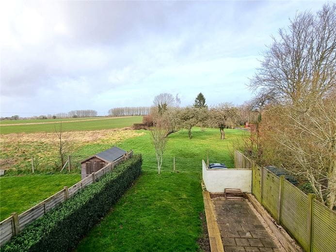 3 bedroom house, Pewsey Road, Rushall SN9