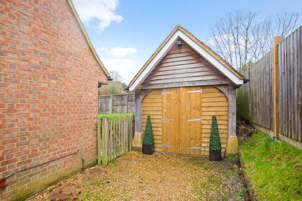 3 bedroom house, Pewsey Road, Upavon SN9 - Let Agreed