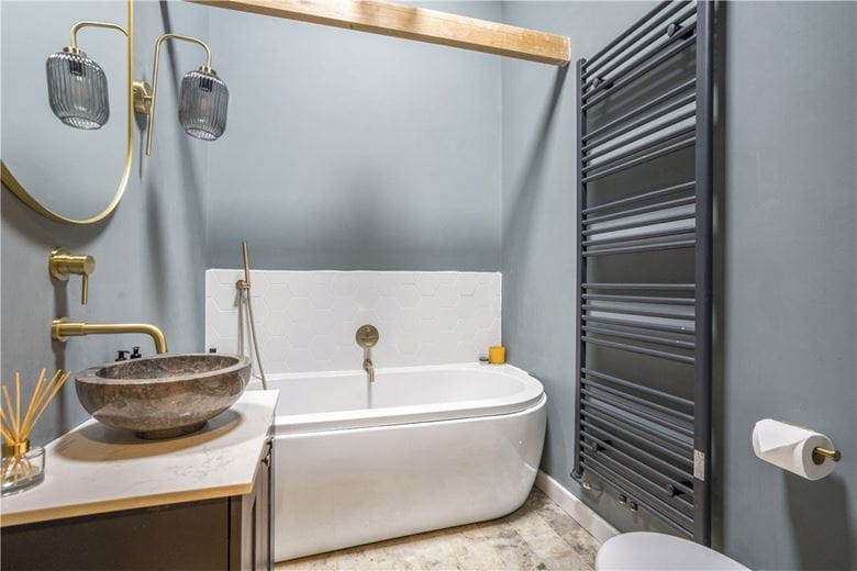 4 bedroom house, West Kennett, Marlborough SN8