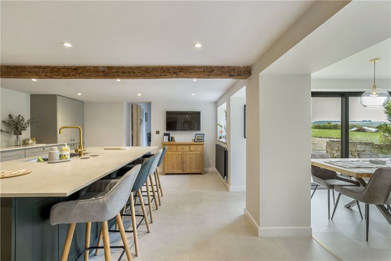 4 bedroom house, West Kennett, Marlborough SN8