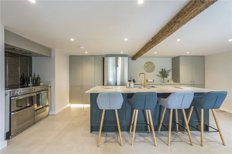 4 bedroom house, West Kennett, Marlborough SN8