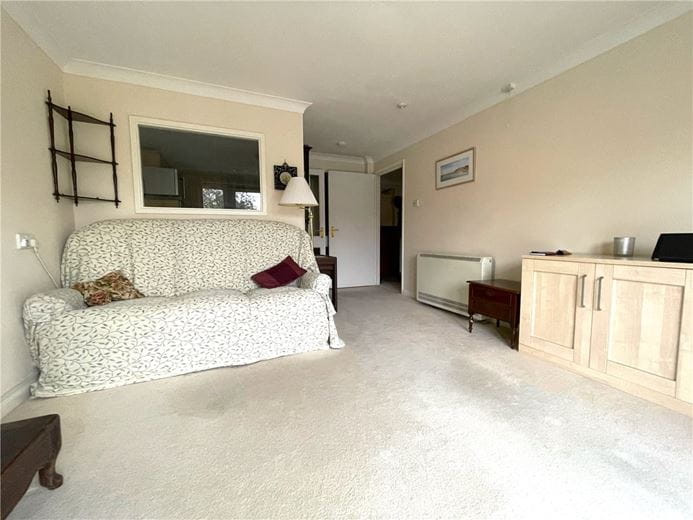 2 bedroom flat, George Lane, Marlborough SN8 - Let Agreed