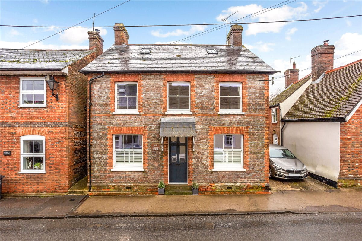 4 bedroom house, Oxford Street, Ramsbury SN8 - Available