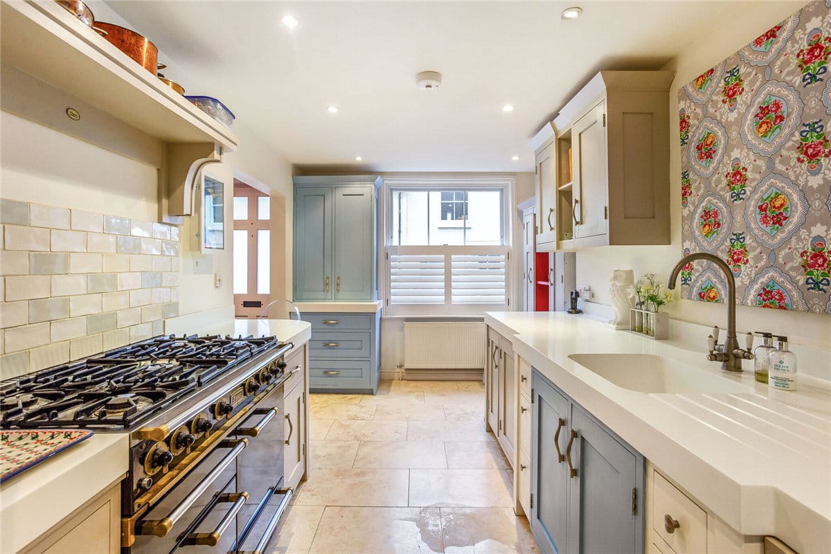 4 bedroom house, Oxford Street, Ramsbury SN8 - Available