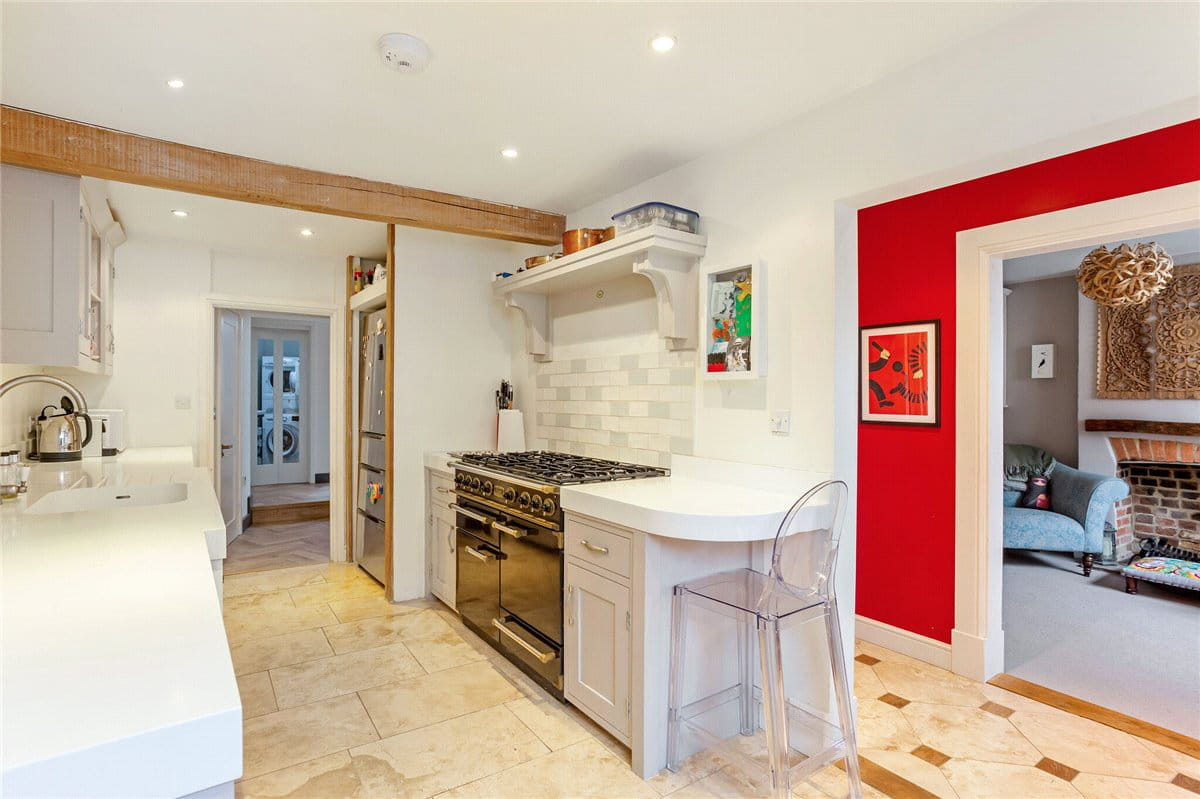 4 bedroom house, Oxford Street, Ramsbury SN8 - Available