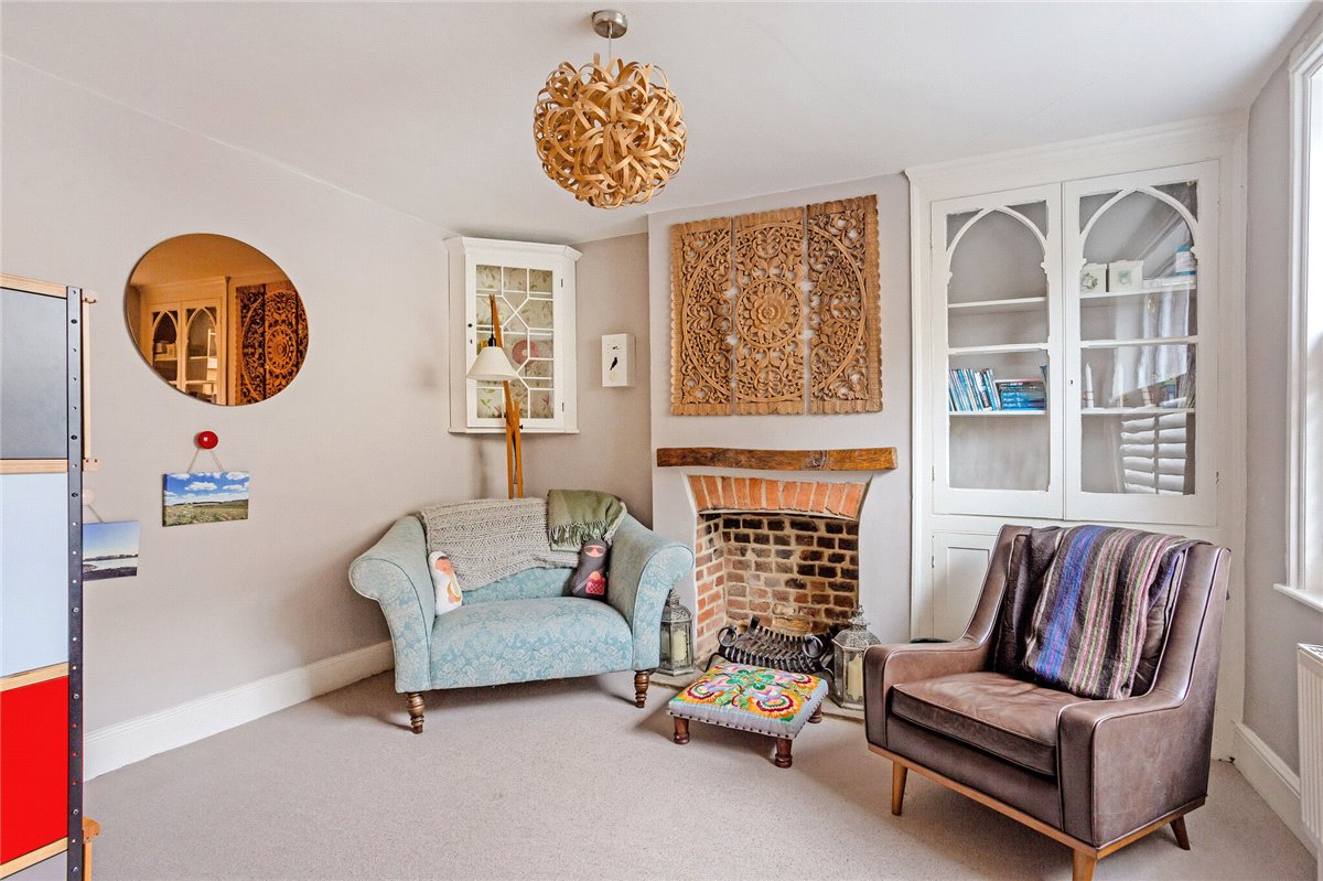 4 bedroom house, Oxford Street, Ramsbury SN8 - Available