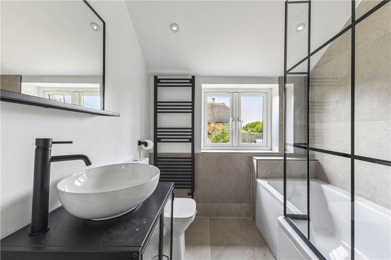 4 bedroom house, High Street, Burbage SN8 - Let Agreed