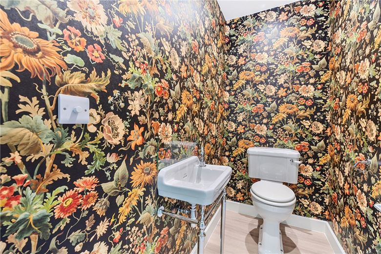 3 bedroom bungalow, Cardigan Road, Marlborough SN8 - Available