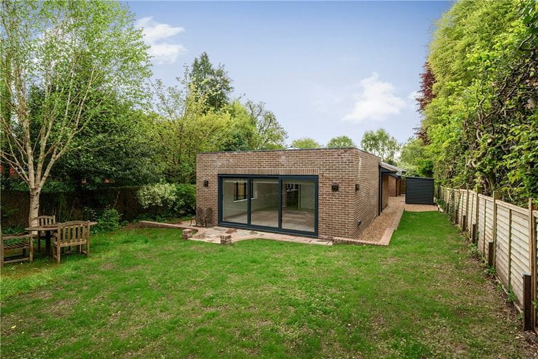 3 bedroom bungalow, Cardigan Road, Marlborough SN8 - Available