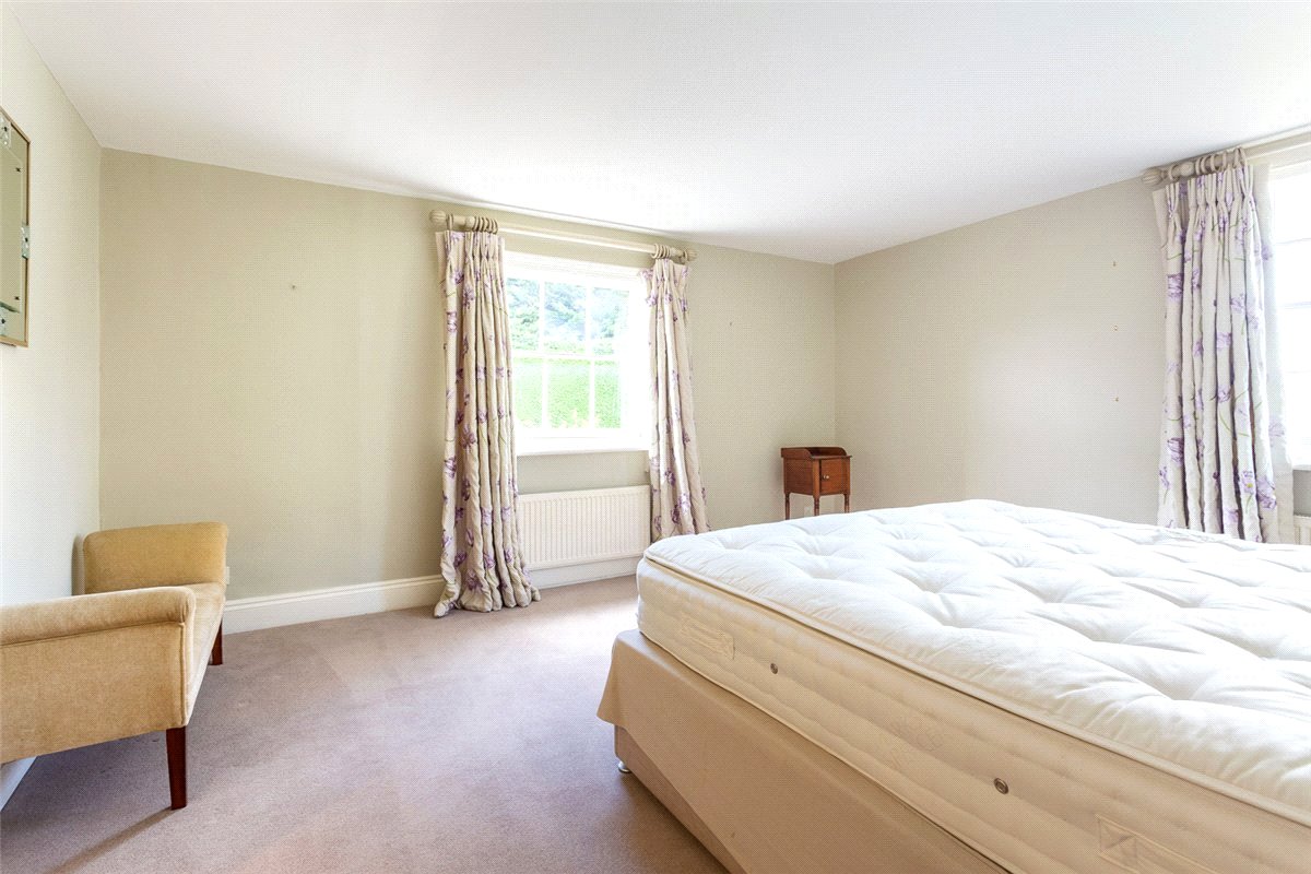 8 bedroom house, Oxenwood, Marlborough SN8 - Available