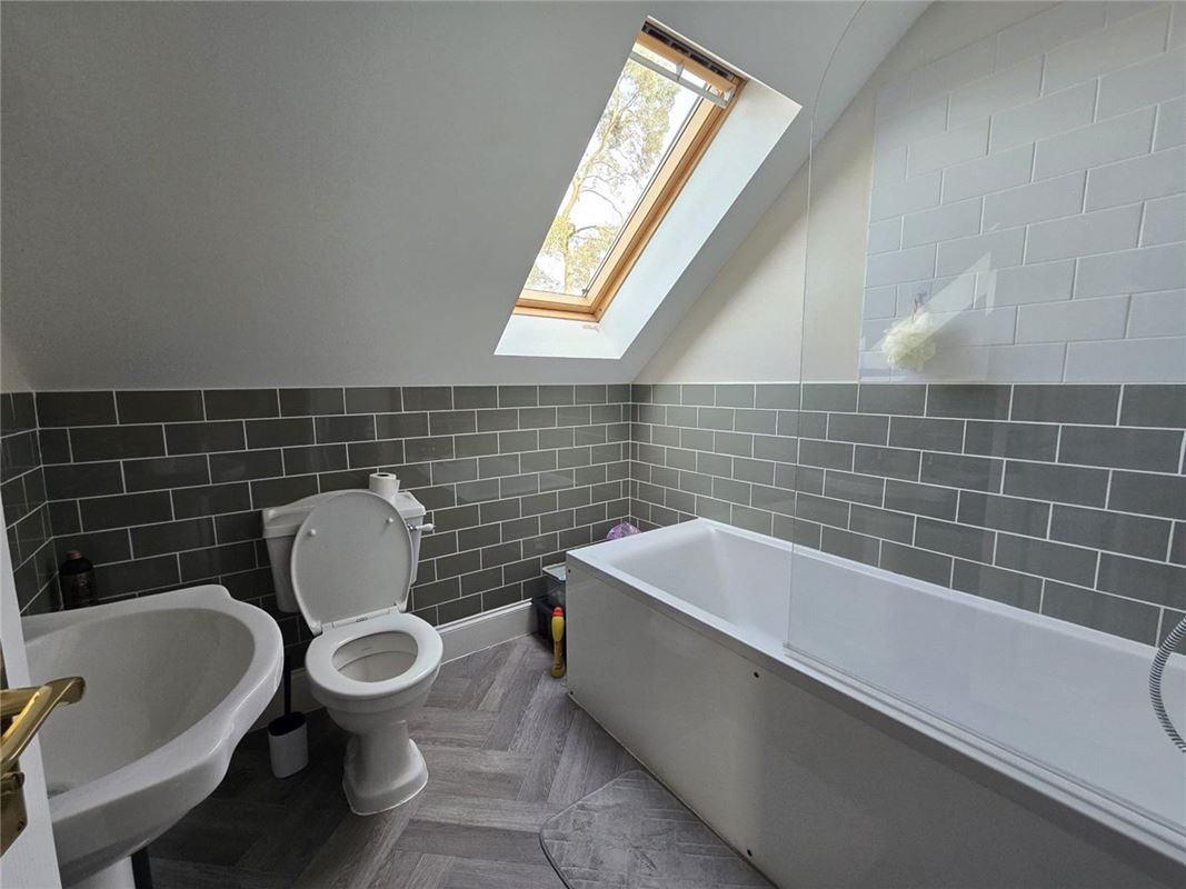 3 bedroom house, Post Office Lane, Pewsey SN9 - Available
