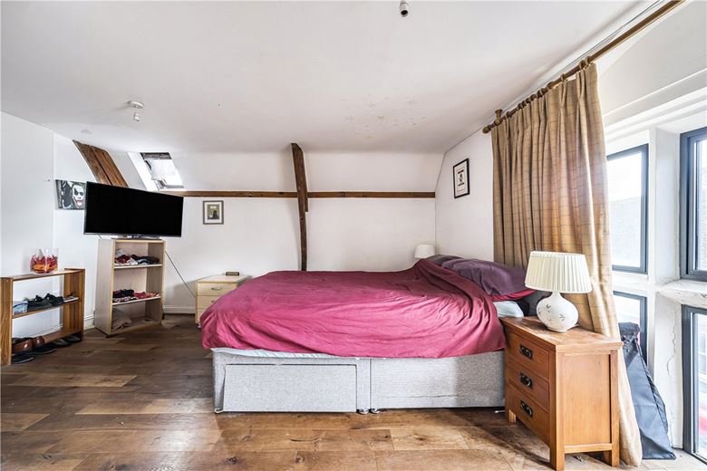 3 bedroom house, Herd Street, Marlborough SN8 - Available