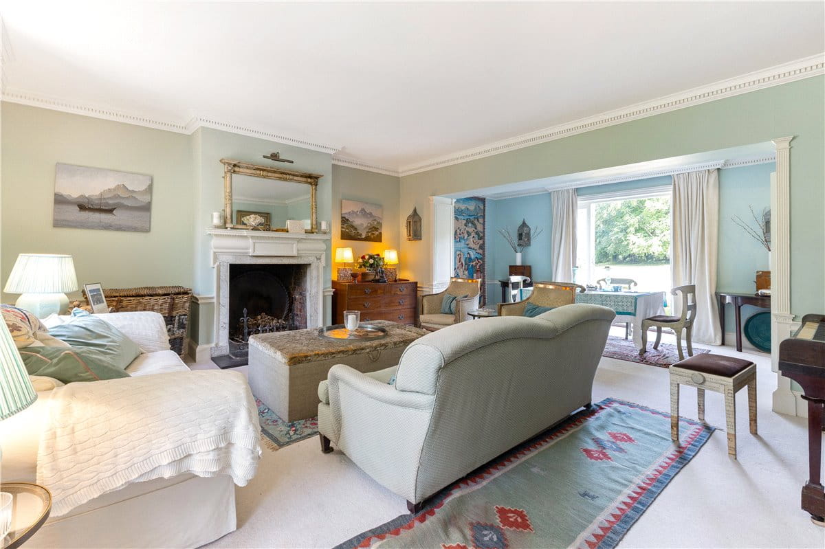 5 bedroom house, West Kennett, Marlborough SN8 - Available