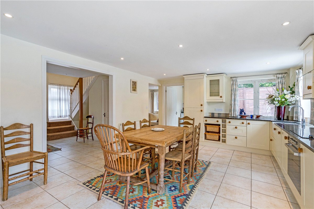3 bedroom house, Pewsey Road, Upavon SN9 - Available