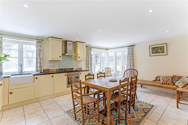 3 bedroom house, Pewsey Road, Upavon SN9 - Available