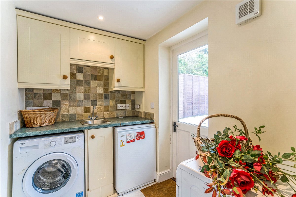 3 bedroom house, Pewsey Road, Upavon SN9 - Available
