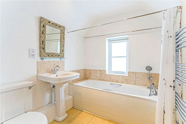 3 bedroom house, Pewsey Road, Upavon SN9 - Available