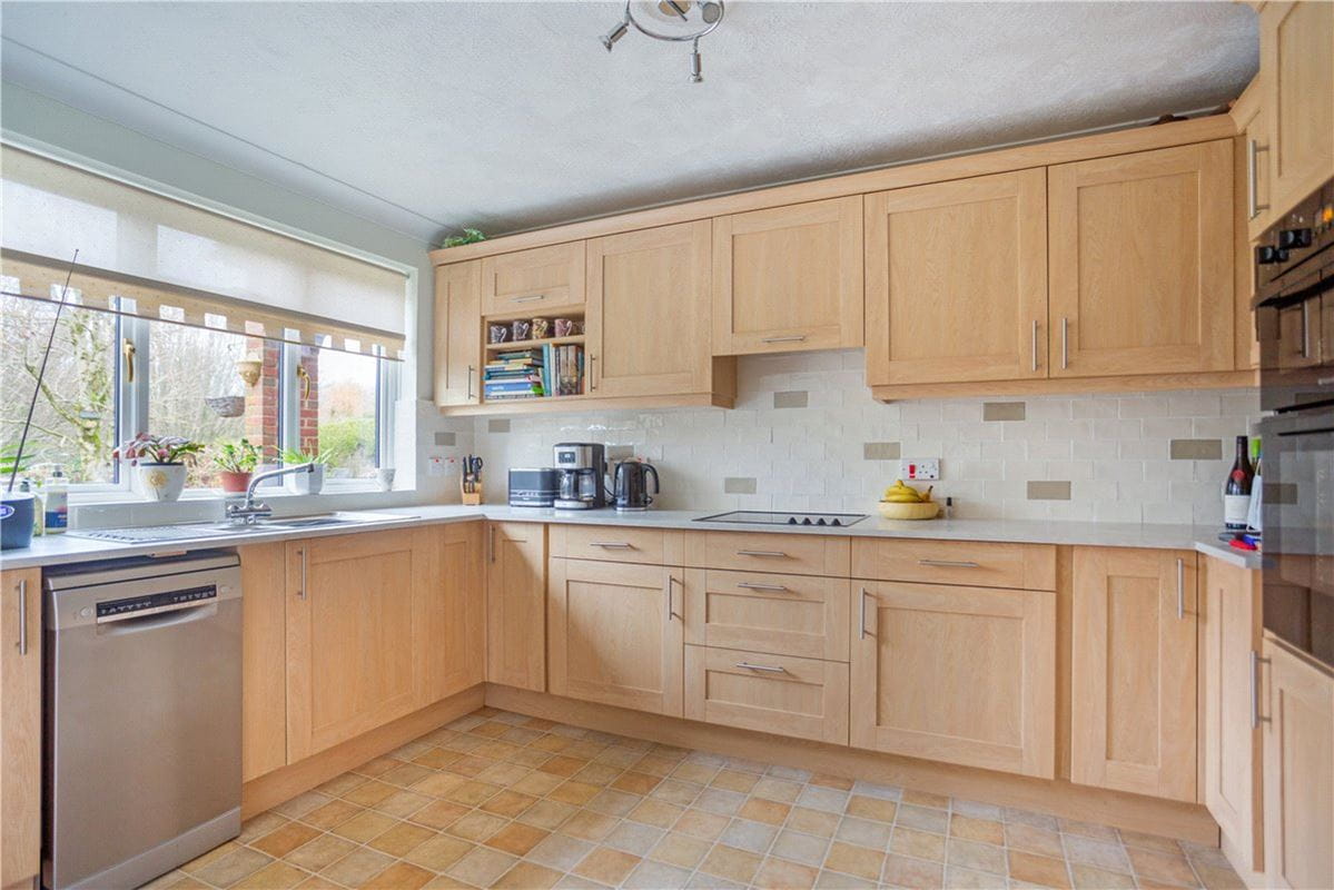 4 bedroom house, King Alfred Close, Pewsey SN9 - Available