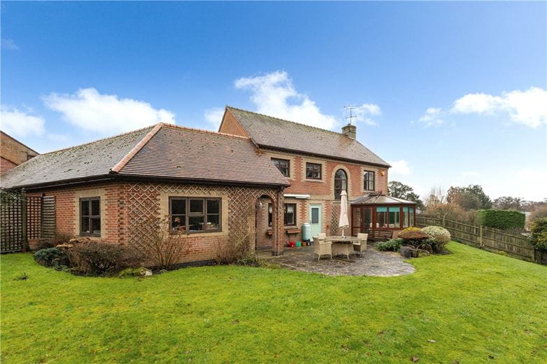 4 bedroom house, King Alfred Close, Pewsey SN9 - Available