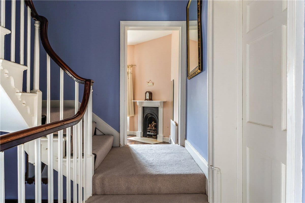 8 bedroom house, Hodson Road, Chiseldon SN4 - Available