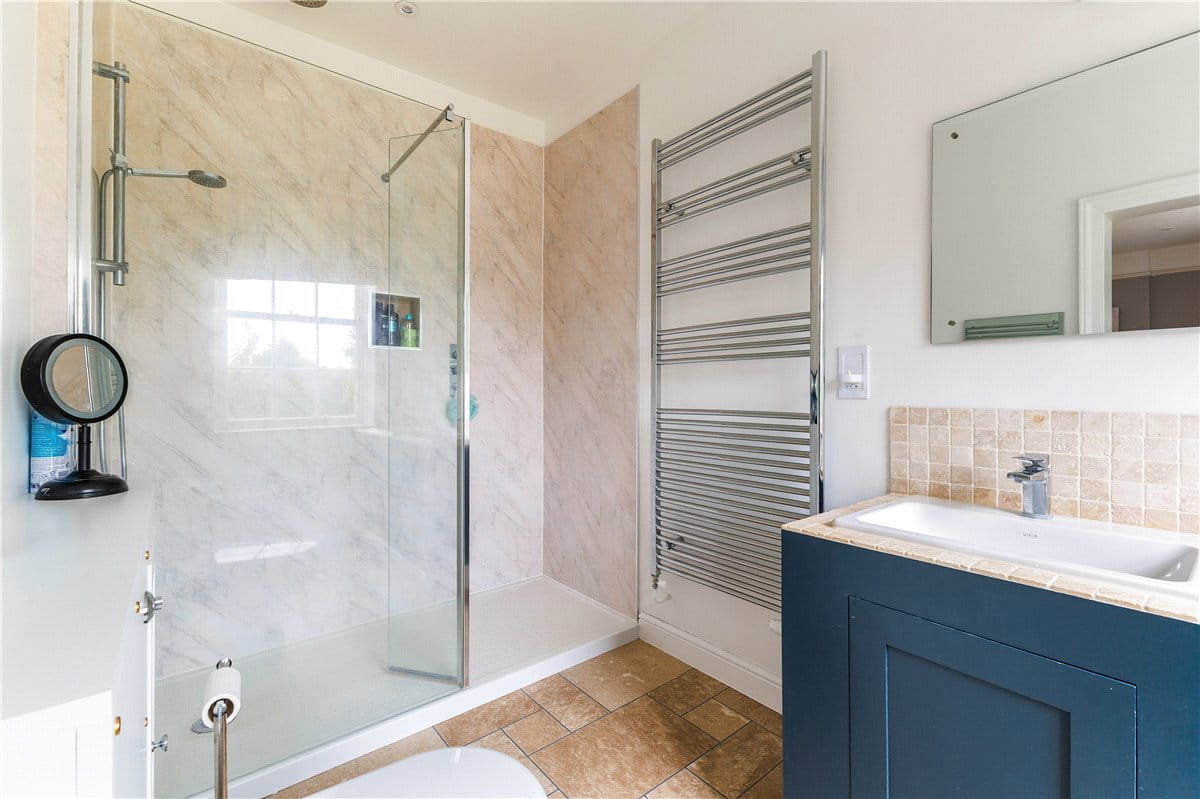 8 bedroom house, Hodson Road, Chiseldon SN4 - Available