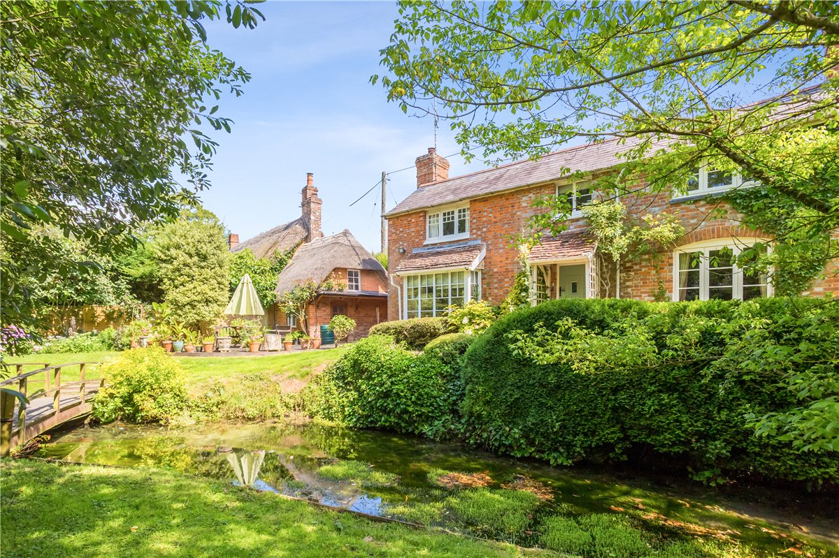 3 bedroom house, Wilton, Marlborough SN8 - Available