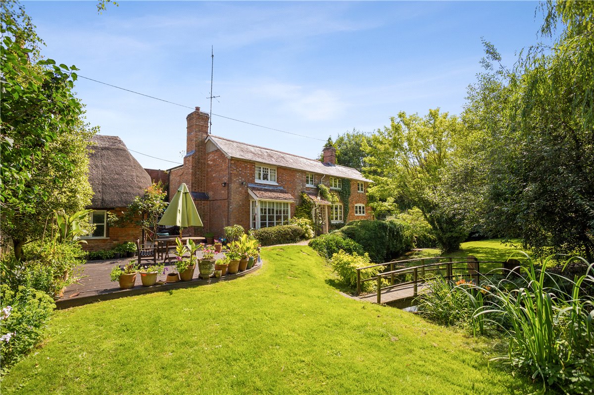 3 bedroom house, Wilton, Marlborough SN8 - Available