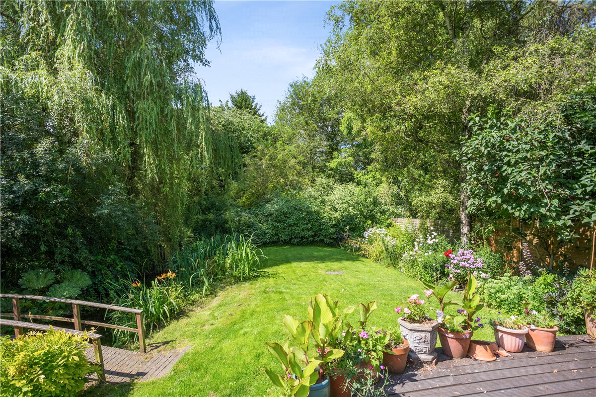 3 bedroom house, Wilton, Marlborough SN8 - Available