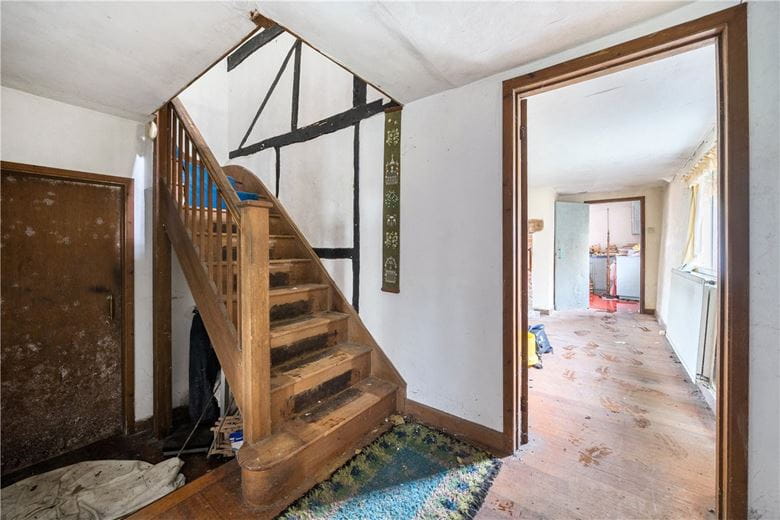 3 bedroom house, Westcourt, Burbage SN8 - Available