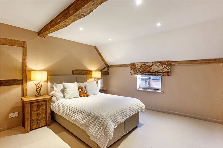 4 bedroom house, Silverless Street, Marlborough SN8 - Available