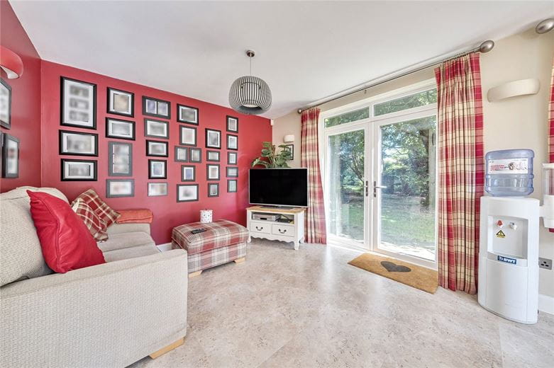5 bedroom house, Leaze Road, Marlborough SN8 - Available