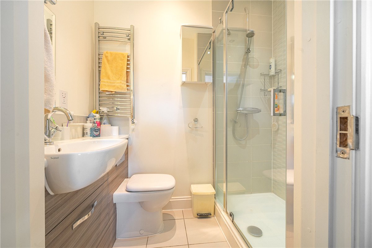 3 bedroom house, Priory Court, Marlborough SN8 - Sold STC