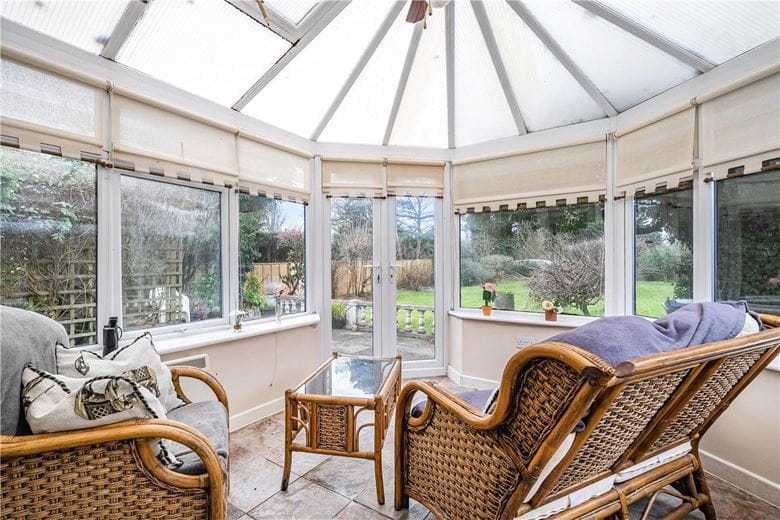 4 bedroom bungalow, High Street, Burbage SN83AR - Sold STC