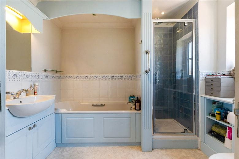 4 bedroom house, Granary Road, Great Bedwyn SN8 - Sold