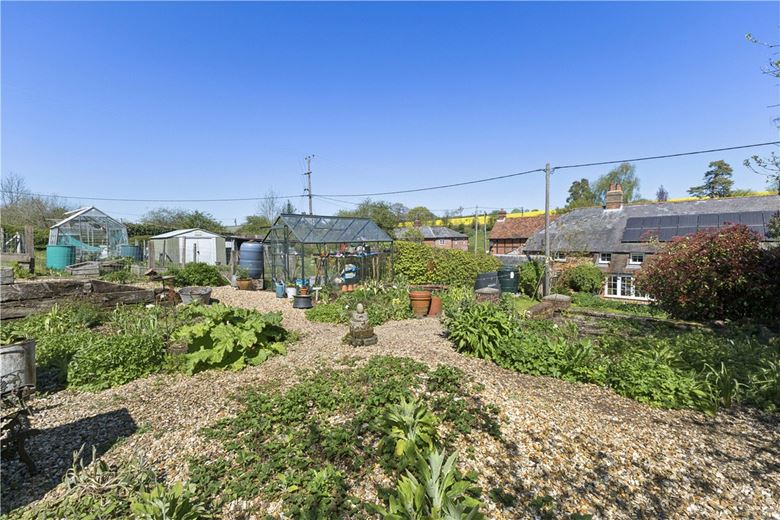 4 bedroom house, Fosbury, Wiltshire SN8 - Available