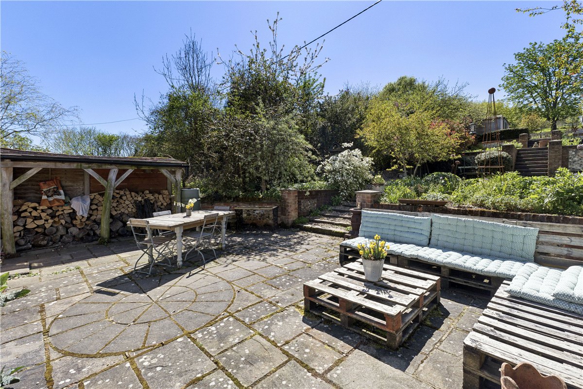 4 bedroom house, Fosbury, Wiltshire SN8 - Available
