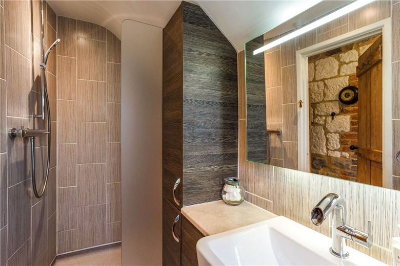 2 bedroom house, Winterbourne Monkton, Swindon SN4 - Sold