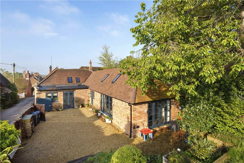 4 bedroom house, Farm Lane, Great Bedwyn SN8 - Available