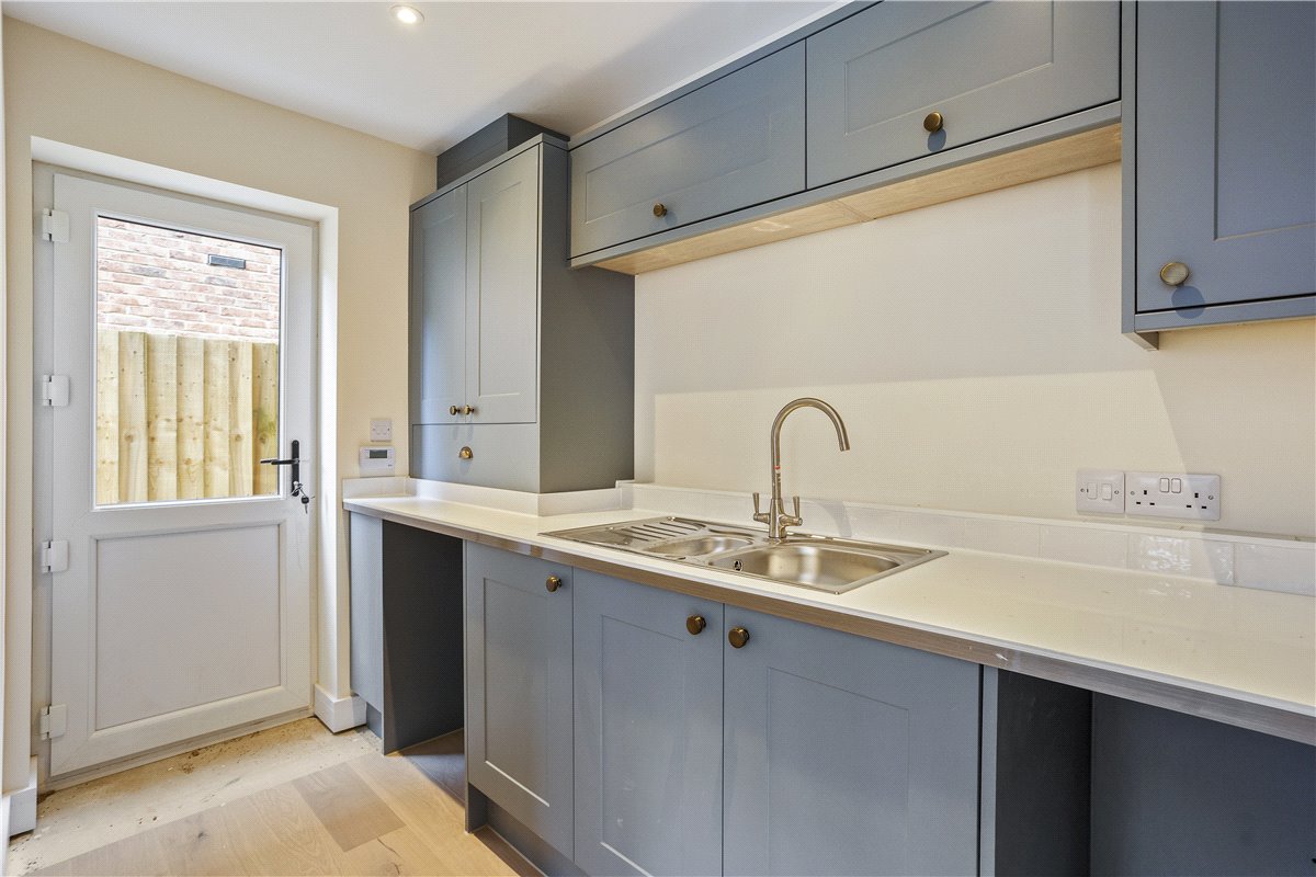 4 bedroom house, Manor Lane, Baydon SN8 - Sold STC